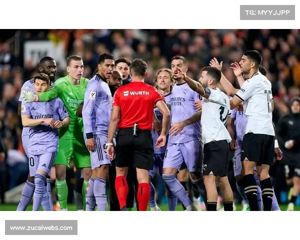 杜罗补时绝平怒吼，点燃梅斯塔利亚球场